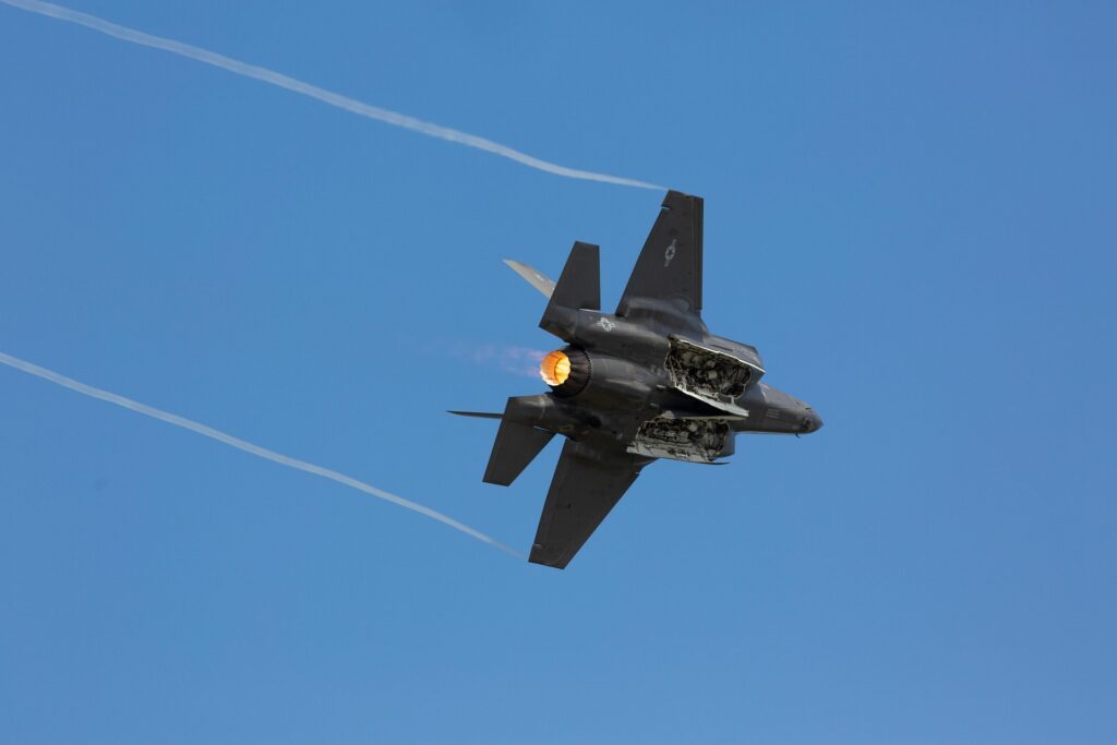 De F35