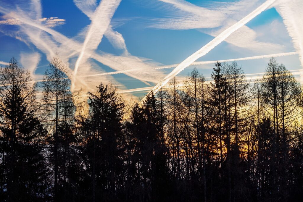 contrails
